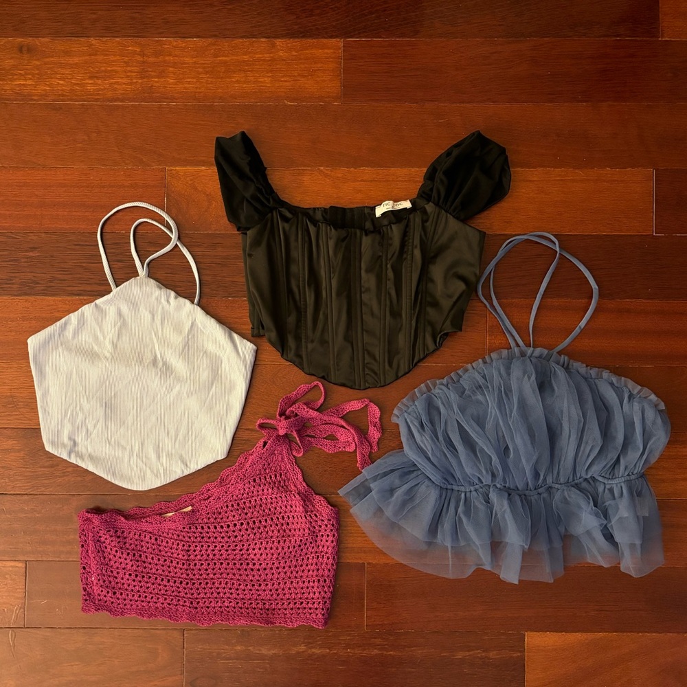4 Tops from Local Boutique! Not fast fashion. More info in description & photos.